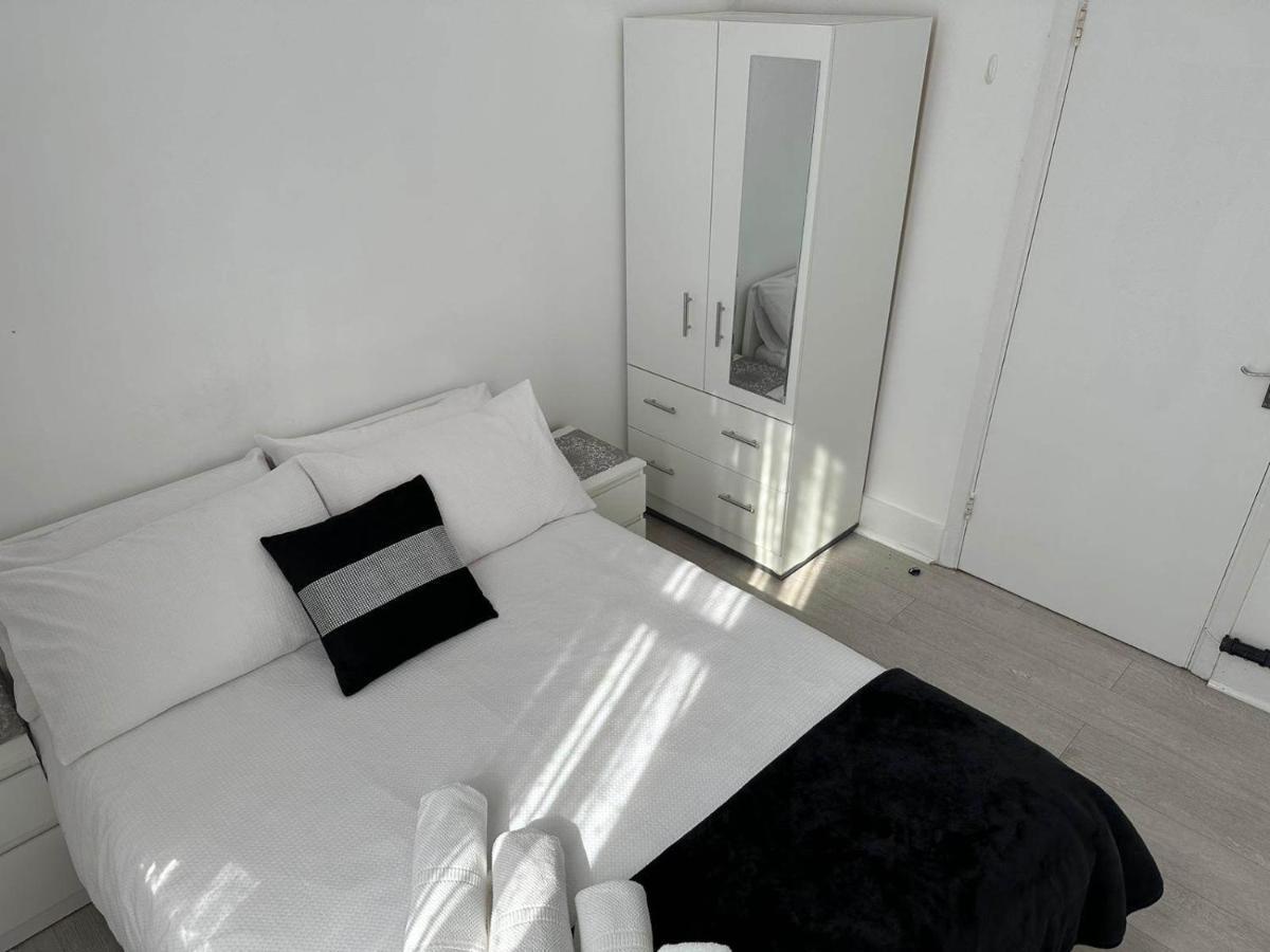 Fantastic 2 Bedroom Flat Close To King'S Cross Londra Esterno foto