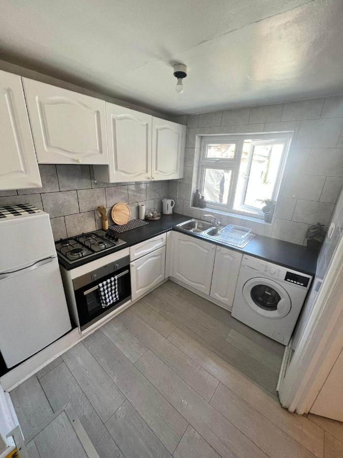 Fantastic 2 Bedroom Flat Close To King'S Cross Londra Esterno foto