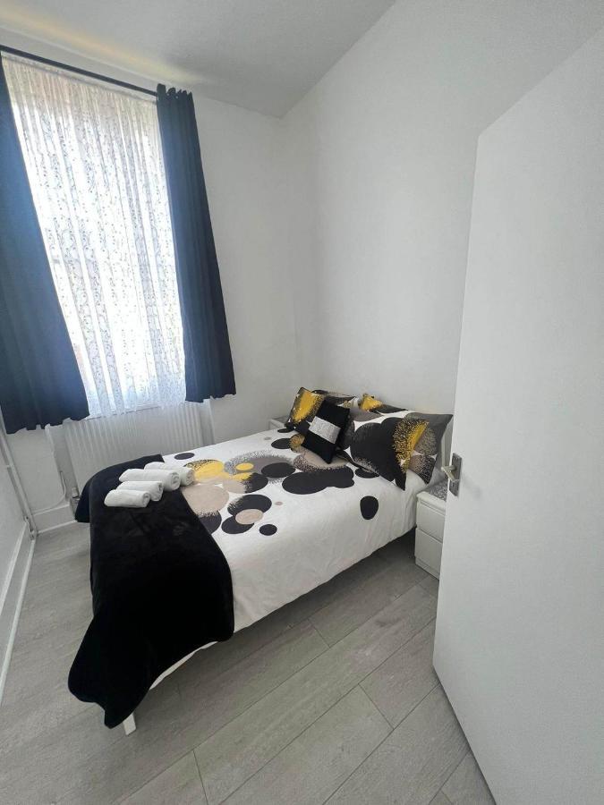 Fantastic 2 Bedroom Flat Close To King'S Cross Londra Esterno foto